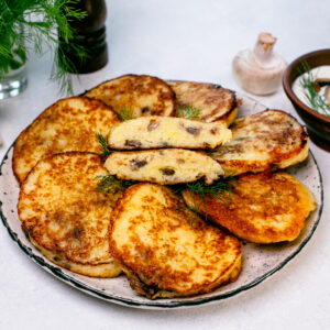 Mushroom potato fritters (Deruny)